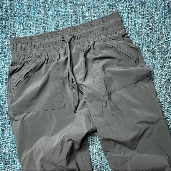 Prana Midtown Capri Ruched Jogger Pants in Grey - Picture 3 of 8